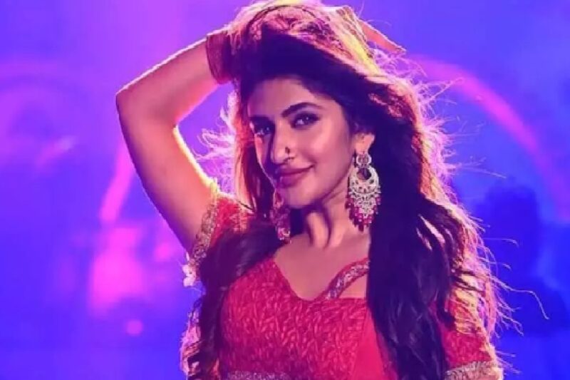 படவிழாவில் ஸ்ரீலீலாவின் பாரம்பரிய சேலை லுக் – ரசிகர்கள் ஆச்சர்யம்!