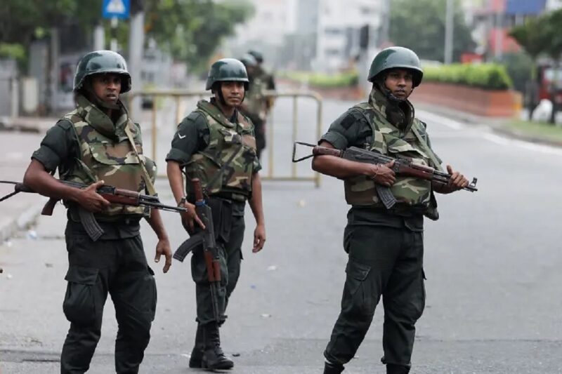 Over 1,500 armed forces deserters arrested: 1,500 EX-சிங்கள ராணுவத்தினர் கைது !
