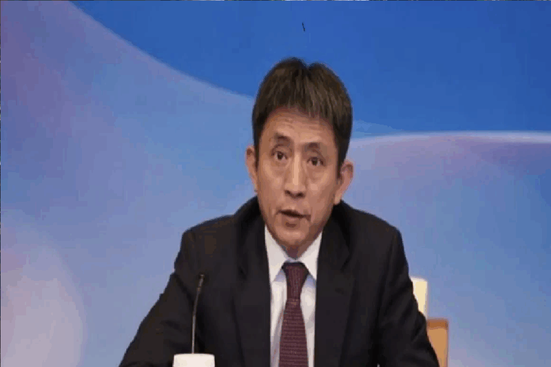 “சுங்கப் போரில் தாக்குதலுக்கு சீனாவின் பதில் — புதிய வர்த்தக தூதர் அறிமுகம்!”