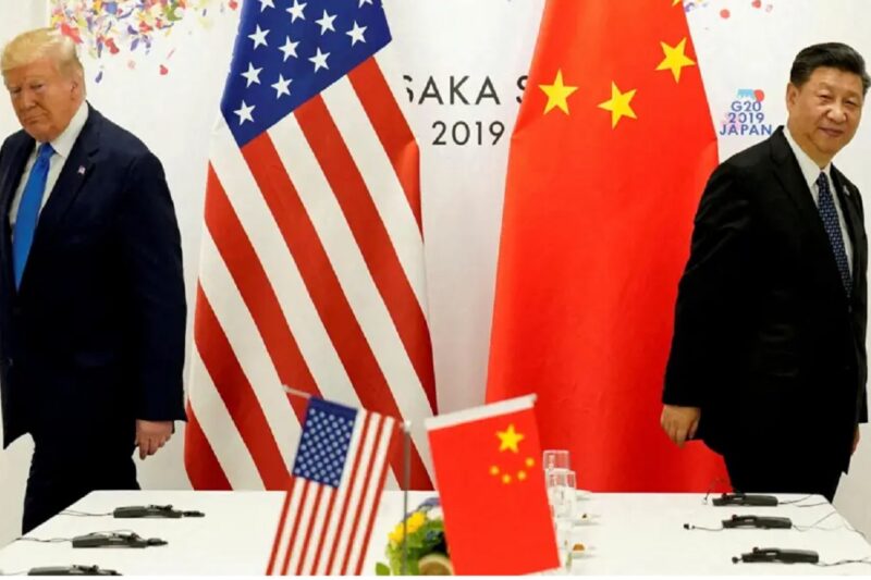 china hits back at us: திருப்பி அடிக்கும் சீனா – இருவரும் மாறி மாறி கழுத்தை இறுக்கும் சம்பவம் !