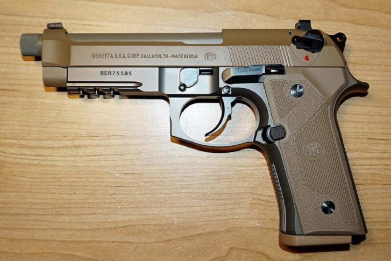 அமெரிக்க ராணுவம் பாவிக்கும் Beretta M9 துப்பாக்கி:  ஒரு பார்வை !