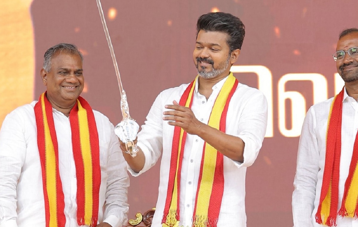 3 நகரங்களையே ஸ்தம்பிக்க வைக்கப் போகும் விஜயின் அரசியல் பேரணி