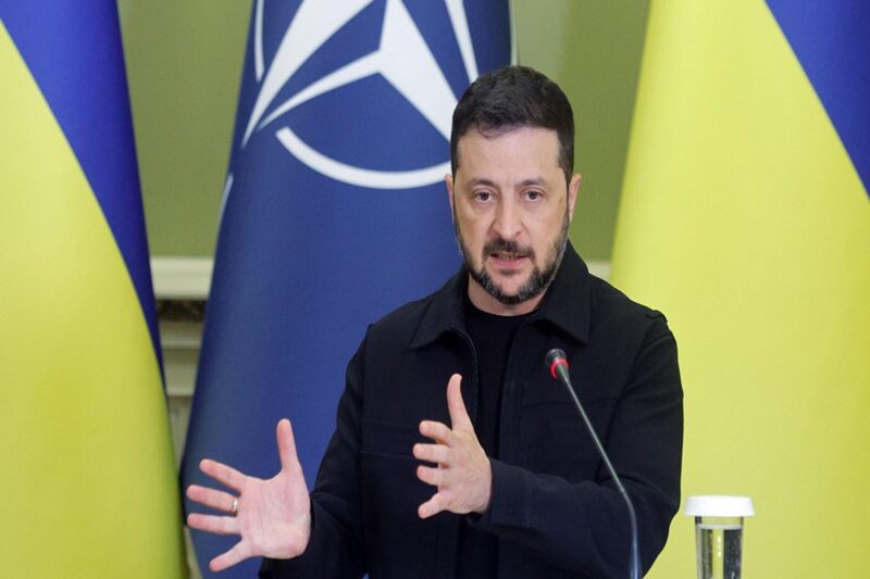 போரை முடிக்கத் தயார்: இராஜதந்திரப் பாதையை மீண்டும் திறக்க உக்ரைன் அதிபர் தீவிரம்!