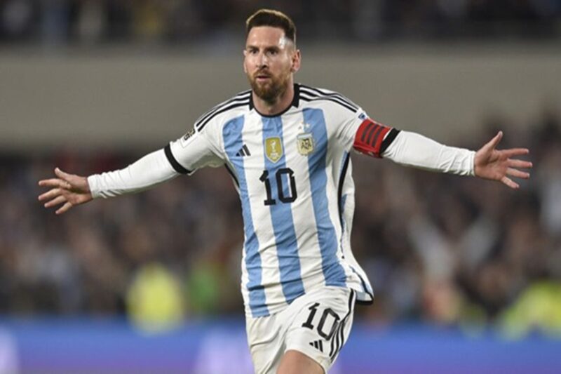 மெஸ்ஸி மீண்டும் பார்சிலோனாவுக்கு வருவது ‘சாத்தியமற்றது’: கிளப் தலைவர் லபோர்டா!