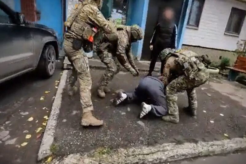 சதி முறியடிப்பு! ரஷ்ய ராணுவ அதிகாரிக்கு ‘பிரிட்டிஷ்’ இரசாயன ஆயுதத்தால் விஷம் வைக்க முயற்சி!