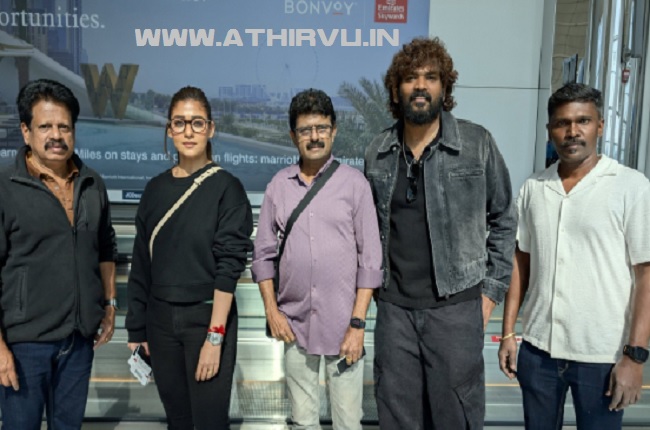 3 குரங்குகளோட லேடி சூப்பர் ஸ்டார் : துபாய் ஏர்போர்ட்டில் நடந்த அந்த ‘மரண லெவல்’ மீட்டிங்