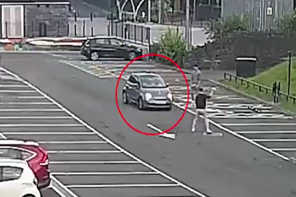 பேசிக்கொண்டே கார் ஓட்டிய இளம்பெண்: ரக்பி வீரர் மீது மோதிய பகீர் வீடியோ – சிறை தண்டனை விதிப்பு