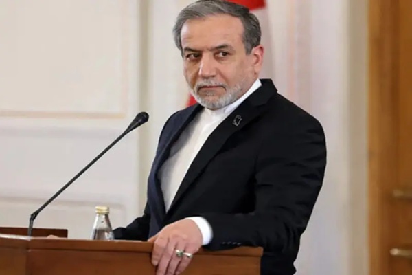 இளைஞர்கள் சாவுவில் கல்லா கட்டும் ட்ரம்ப் – ஈரான் அமைச்சர் அப்பாஸ் அரக்ச்சி காட்டம்!