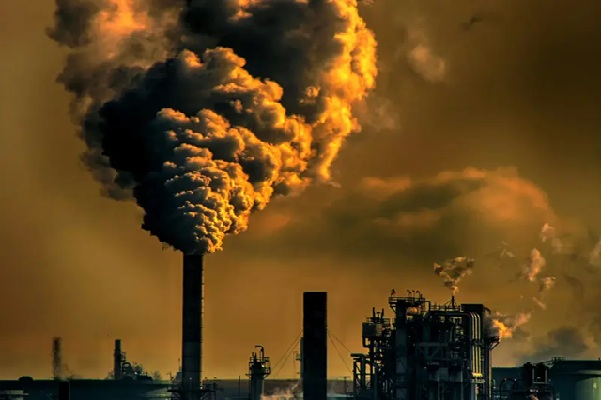 குவைத் நீர் சுத்திகரிப்பு நிலையம் மீது ஈரான் தாக்குதல் – இந்தியத் தொழிலாளி பரிதாப மரணம்!