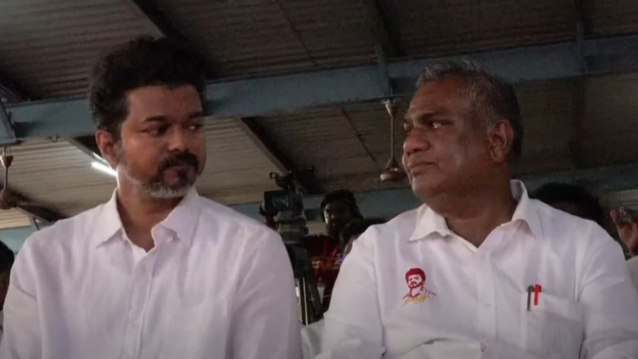 புசி ஆனந்த் மீது ஆவேசப்பட்ட விஜய்: இது என் குடும்ப விவகாரம் ! எவர் பேச்சையும் கேட்காமல் முடிவெடுக்கும் விஜய்