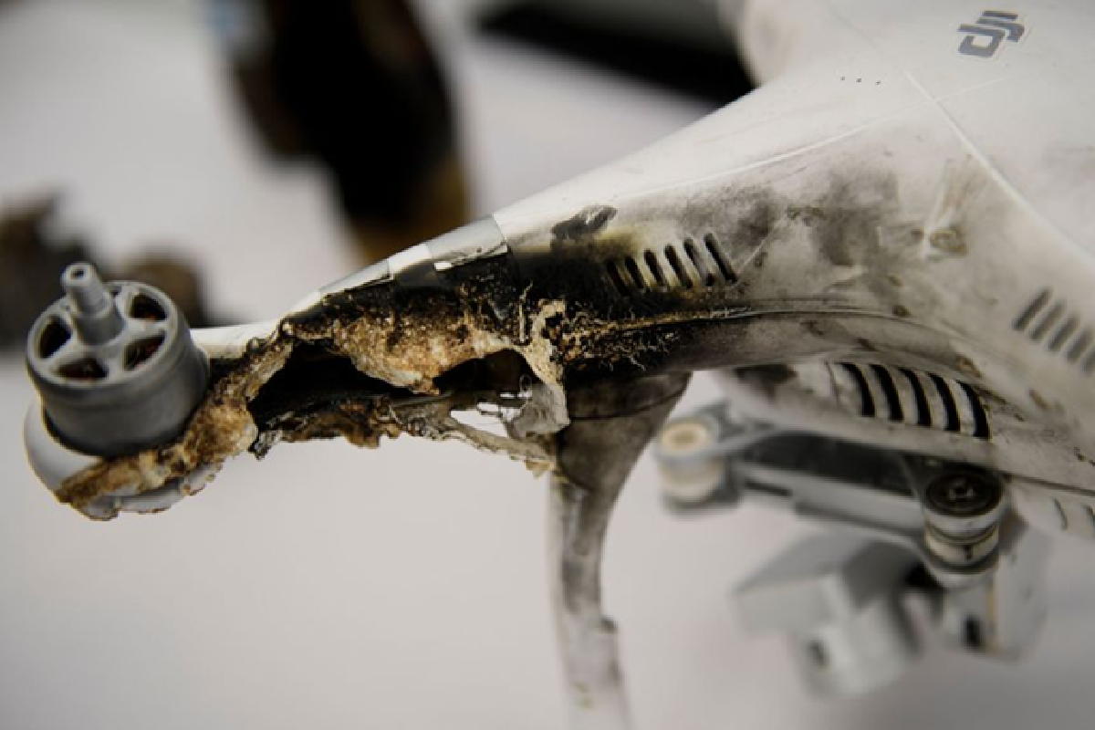 வெடிகுண்டுகள் இல்லாமல் ட்ரோன் வீழ்த்தும் லேசர் ஆயுதம் – அமெரிக்கா புதிய பரிசோதனை - Image 1 வெடிகுண்டுகள் இல்லாமல் ட்ரோன் வீழ்த்தும் லேசர் ஆயுதம் – அமெரிக்கா புதிய பரிசோதனை - Image 1