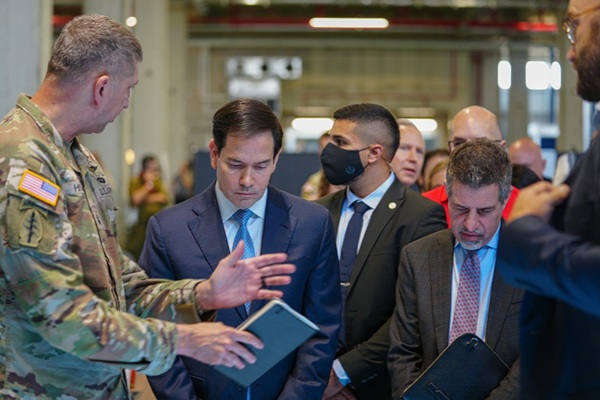 அமெரிக்க ராணுவத்திற்குத் தடை விதிக்கும் நாடுகள் – மார்கோ ரூபியோ கடும் எச்சரிக்கை!