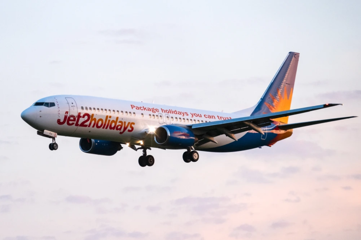 விமானத்தில் நடுவானில் பயங்கர மோதல்: இருவருக்கு வாழ்நாள் தடை விதித்தது பிரிட்டிஷ் நிறுவனம் - Image 1 விமானத்தில் நடுவானில் பயங்கர மோதல்: இருவருக்கு வாழ்நாள் தடை விதித்தது பிரிட்டிஷ் நிறுவனம் - Image 1