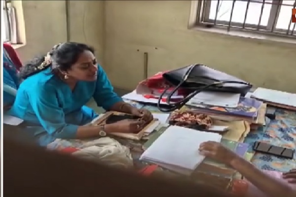மத்த அதிகாரி மாதிரி இல்ல, GPay-ல ரூ.6000 அனுப்பு: சென்னையில் சிக்கிய லஞ்சப் பேர்வழி!