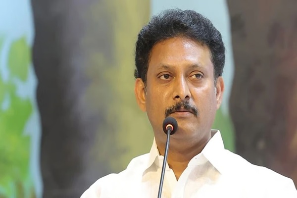 50 கோடி நஷ்டஈடு குடு! இல்லன்னா ஜெயில்! தனியார்பள்ளி கூட்டமைப்பு நிர்வாகிக்கு அமைச்சர் அன்பில் மகேஷ் அதிரடி நோட்டீஸ்!